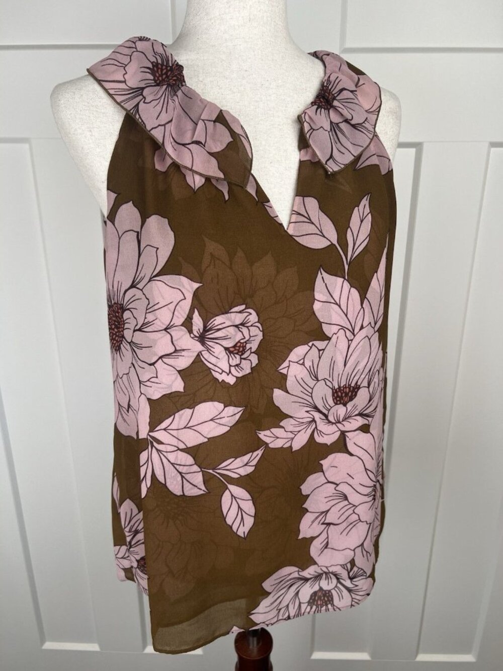 Cabi Hothouse Floral Blouse S Brown Pink Ruffle Neck Sleeveless Sheer Style 4424 - Picture 6 of 8